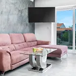 Apartment Luxury Apartments-la Dino Maky