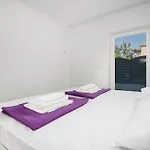 Luxury Apartments-la Dino Maky