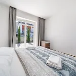 Luxury Apartments-la Dino Maky *