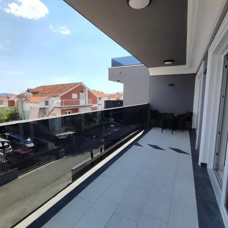 Luxury Apartments-la Dino Maky Apartmán Vodice