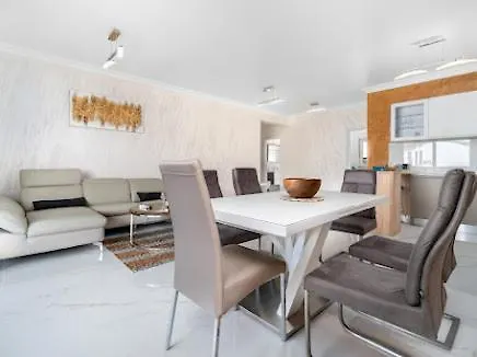 Luxury Apartments-la Dino Maky *