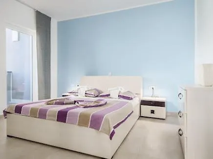 Luxury Apartments-la Dino Maky Водице