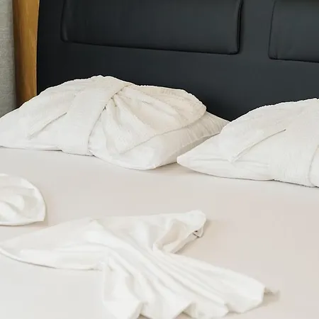 Luxury Apartments-la Dino Maky Апартаменты