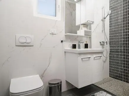 Luxury Apartments-la Dino Maky Appartamento