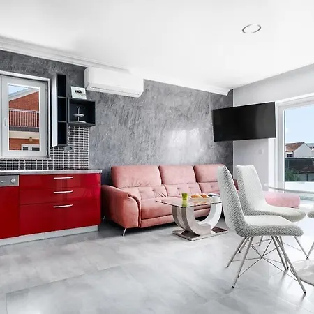 Luxury Apartments-la Dino Maky Апартаменты Водице