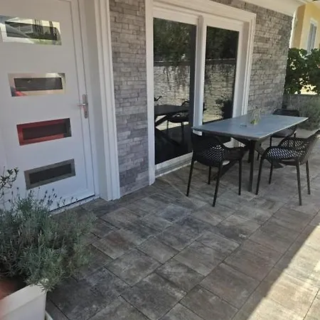 Apartmán Luxury Apartments-la Dino Maky *