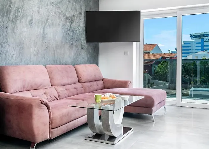 Appartement Luxury Apartments-la Dino Maky