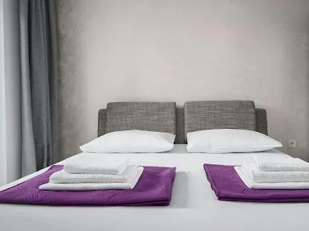 Luxury Apartments-la Dino Maky Appartement